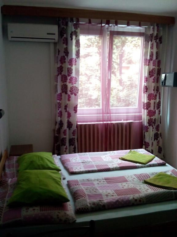 Young Center Budapeszt Zewnętrze zdjęcie